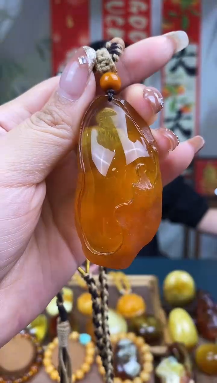 【闪购商品】琥珀裸石未镶嵌基地发货 一物一证 顺丰包邮