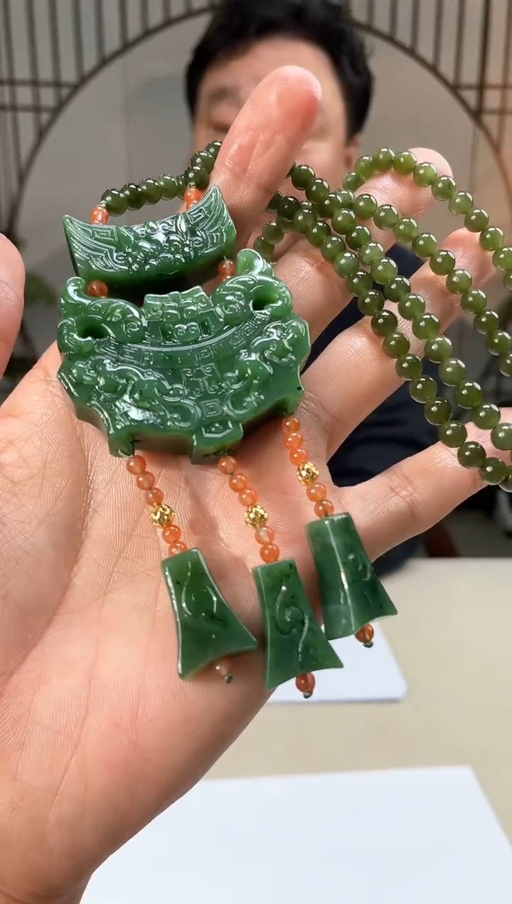 【闪购商品】定制和田玉和田玉（多样性拍一发一带证）70156