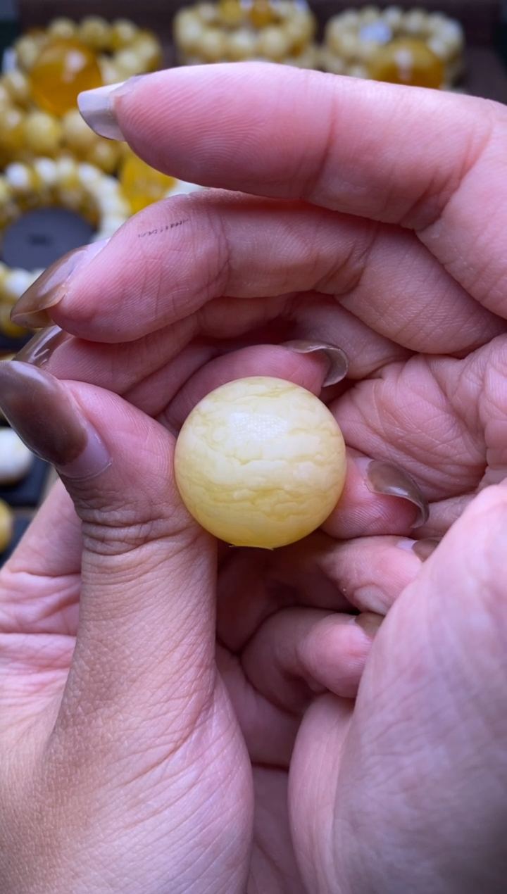 【闪购商品】琥珀裸石未镶嵌大小姐珠宝严选103