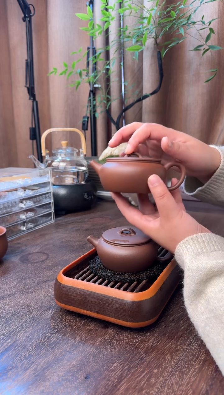 茶壶紫砂大彬诗意-半手工制-黄龙山紫泥低温-40目-容量：180CC