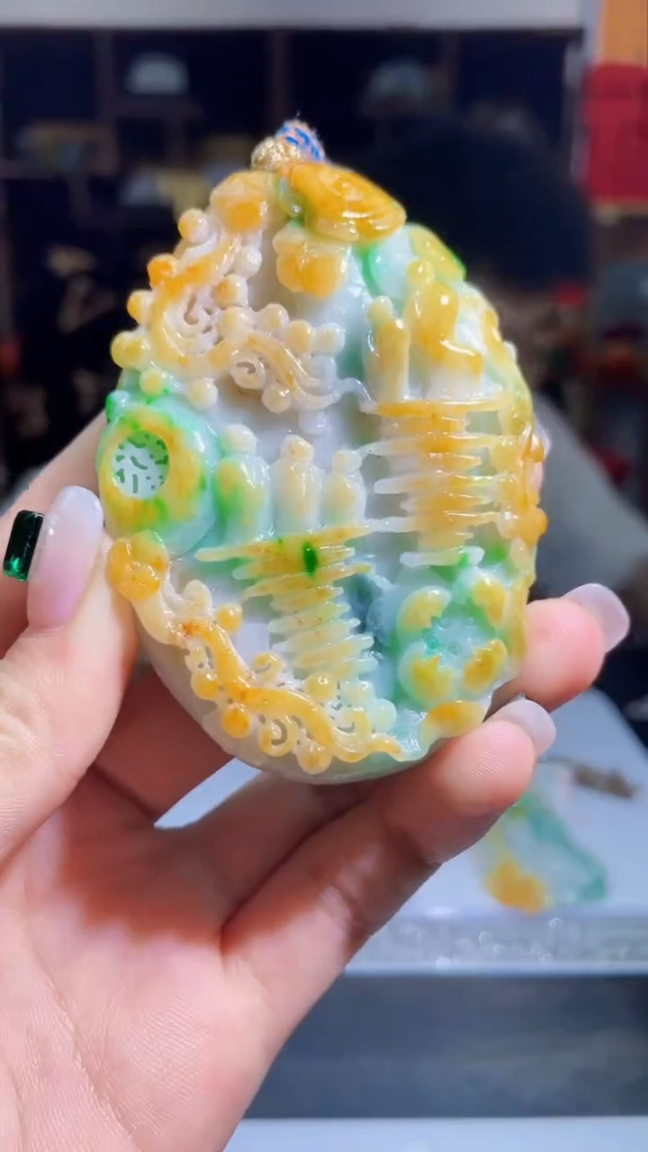 【闪购商品】翡翠吊坠(不含链)未镶嵌E18