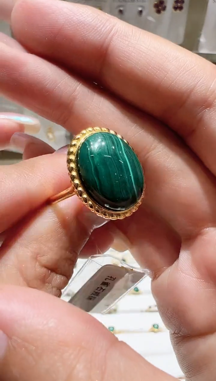 足银镀金镶嵌孔雀石戒指@@