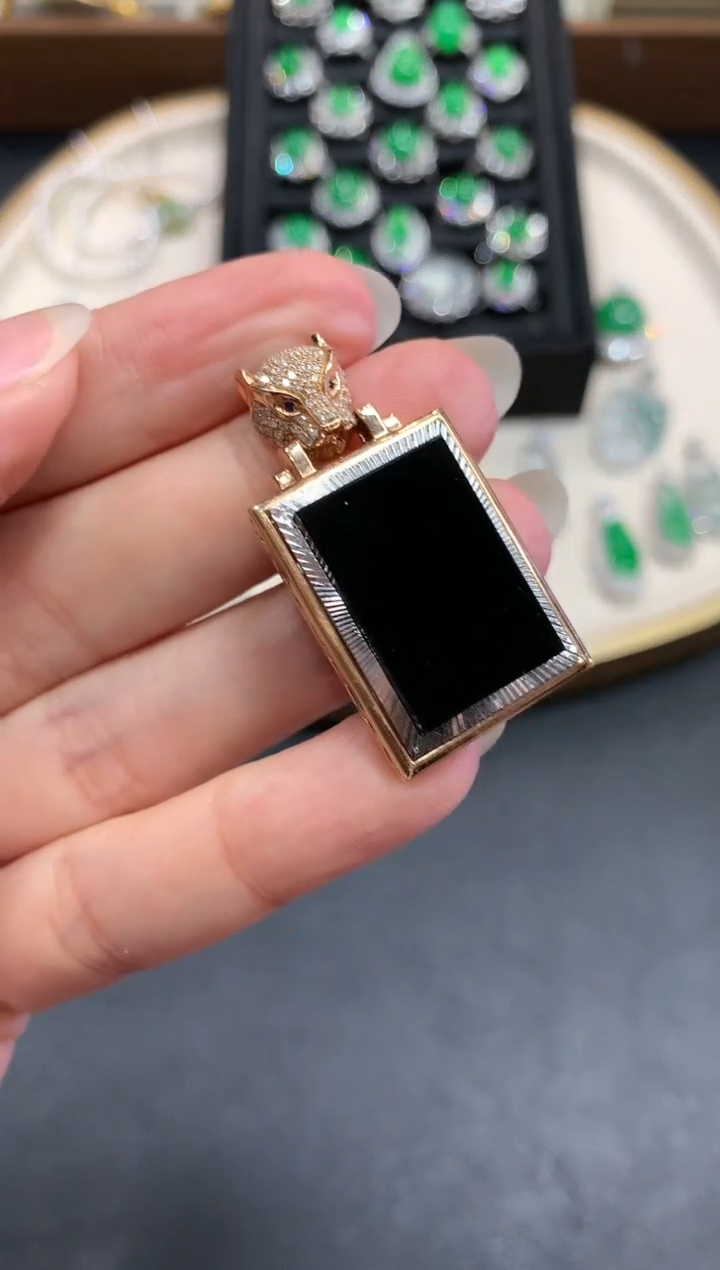 【闪购商品】翡翠吊坠(不含链)18K金镶嵌W650|12000