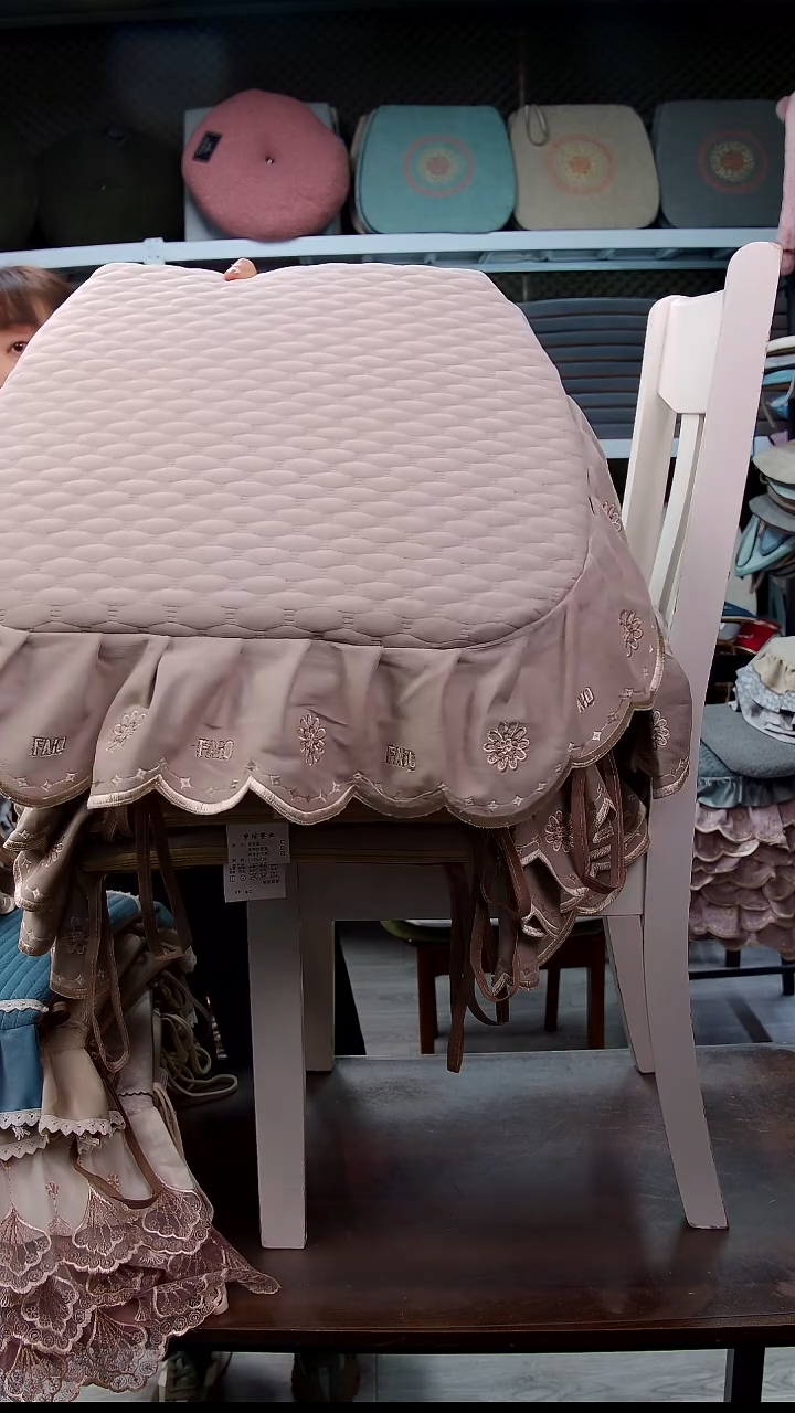 布花朵刺绣小圆：咖色6个