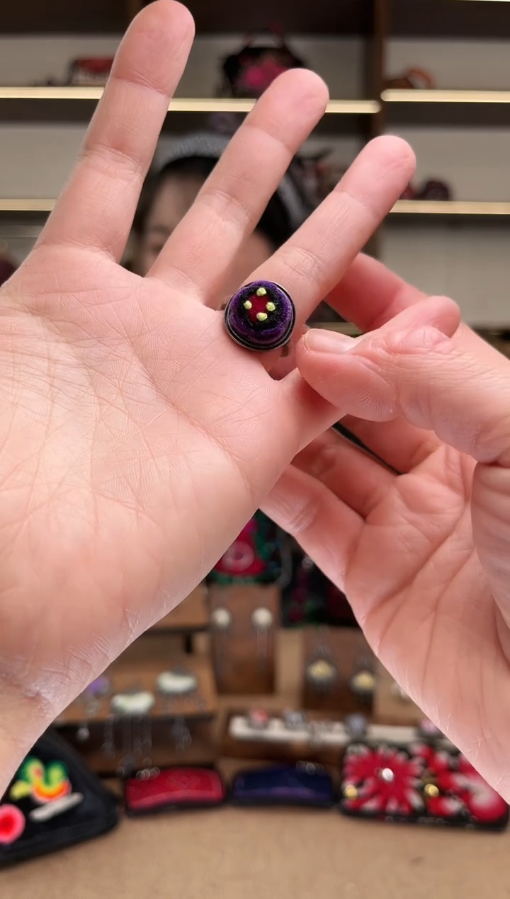 织绣1629黔东南苗族刺绣