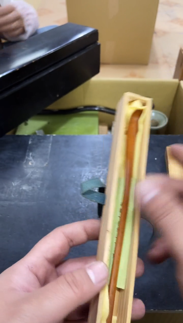  如图所示 阁集工艺品