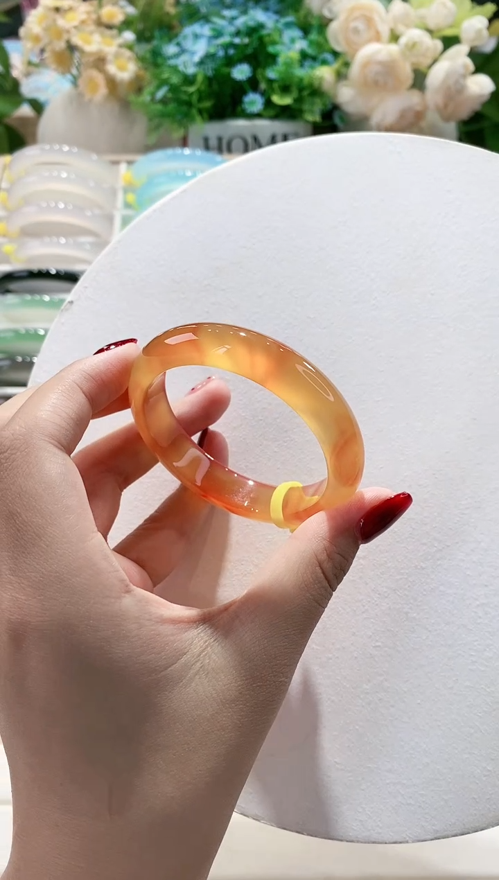 玛瑙/玉髓手镯未镶嵌85-50.7