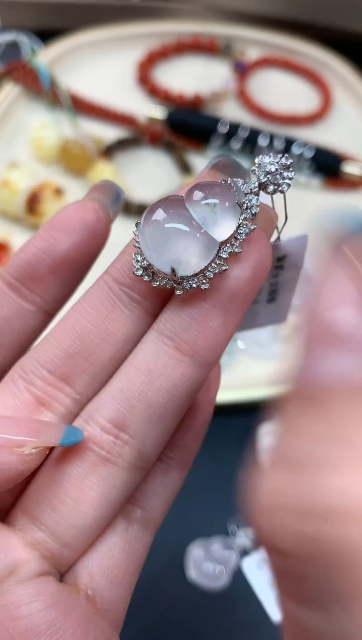 【闪购商品】翡翠吊坠(不含链)18K金镶嵌吊坠A164|13800