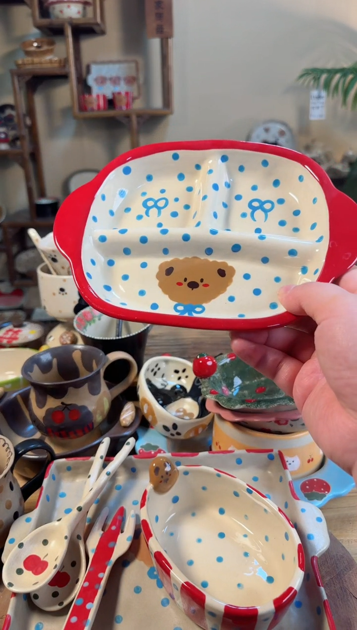 【闪购商品】小熊分割盘高温瓷器