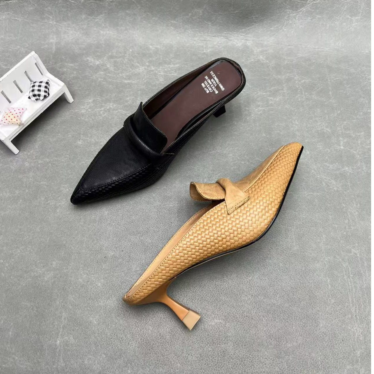 春夏高跟时尚真皮女士外穿包头拖鞋黑色杏色百搭半拖新2025新款 