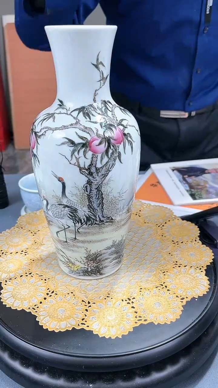 【闪购商品】官窑瓷画院621官窑瓷画院仙鹤寿桃赏瓶