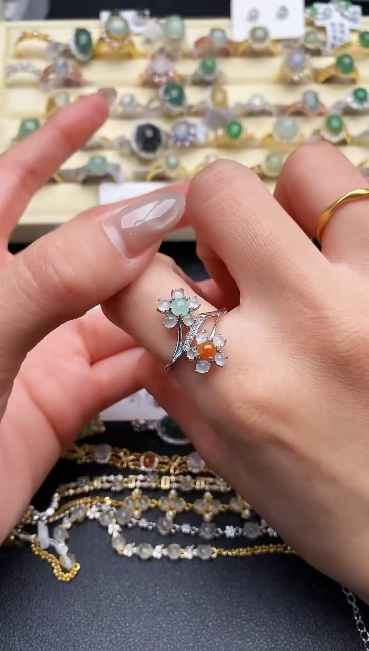 【闪购商品】翡翠戒指银S925镶嵌55555555+5