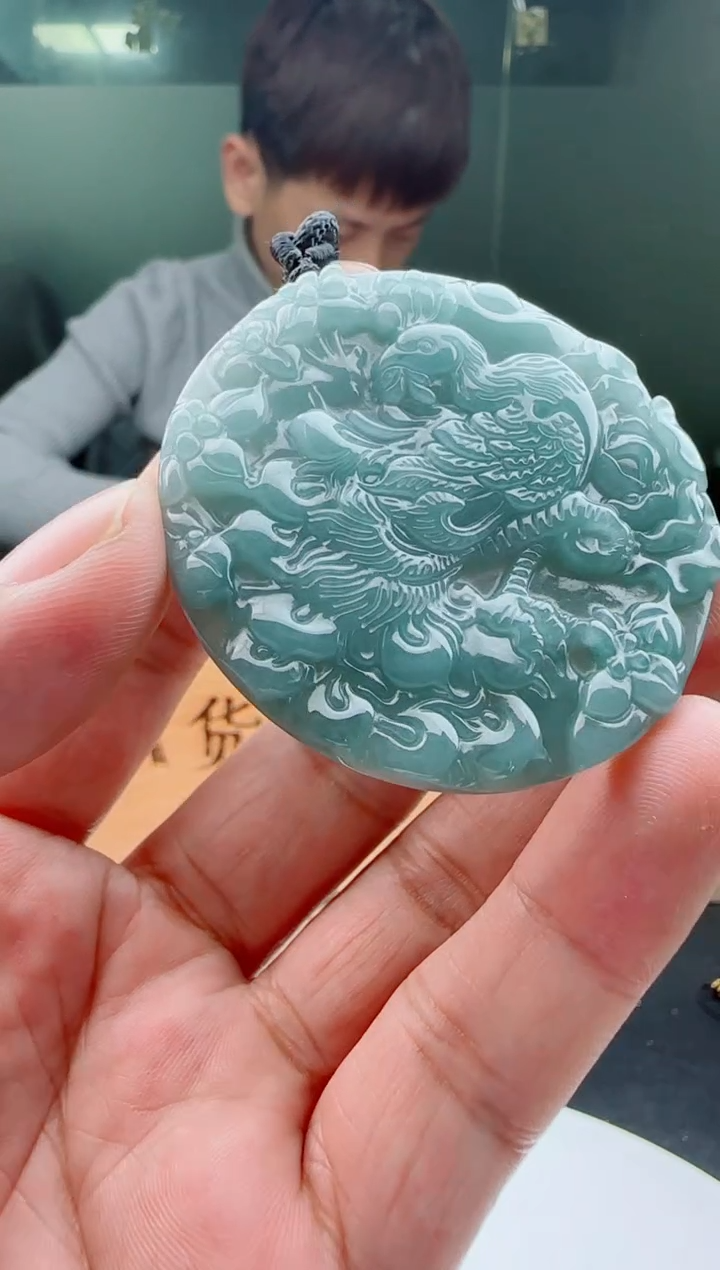 【闪购商品】翡翠颈饰未镶嵌111111111