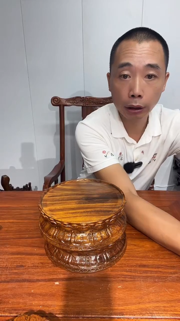 木远**边瑕疵处理老花莲花底座18.5*21*6.5