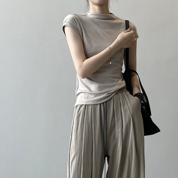 『朱小姐』极简舒适穿贴身凉爽舒适T恤 F818