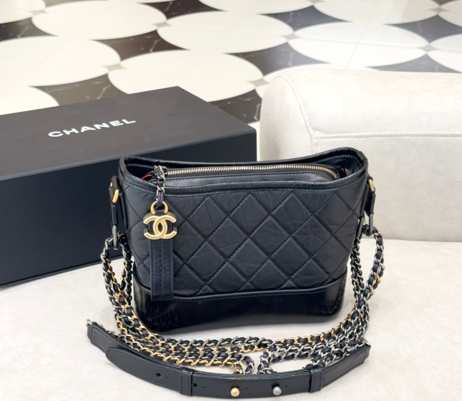 99新 Chanel/香奈儿 GGS香奈儿流浪小号黑色金扣油蜡牛皮46581689