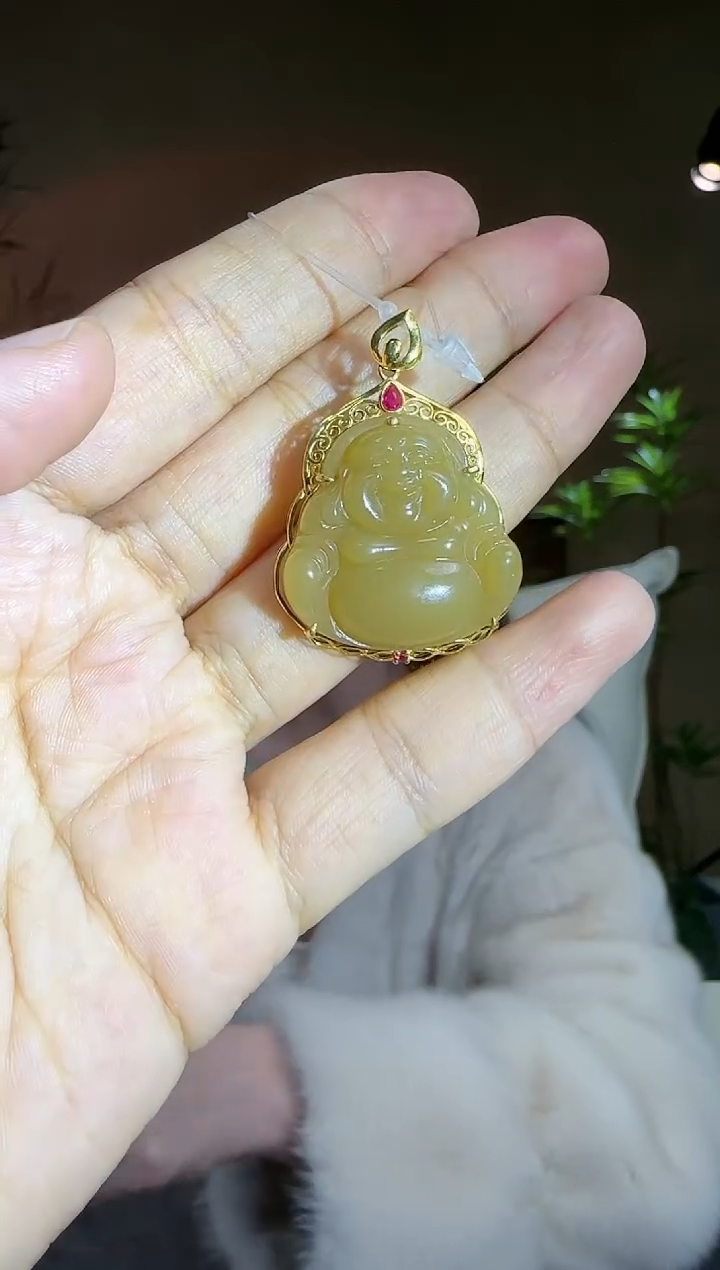 【闪购商品】和田玉颈饰18K金镶嵌18K金镶且末糖佛公吊坠