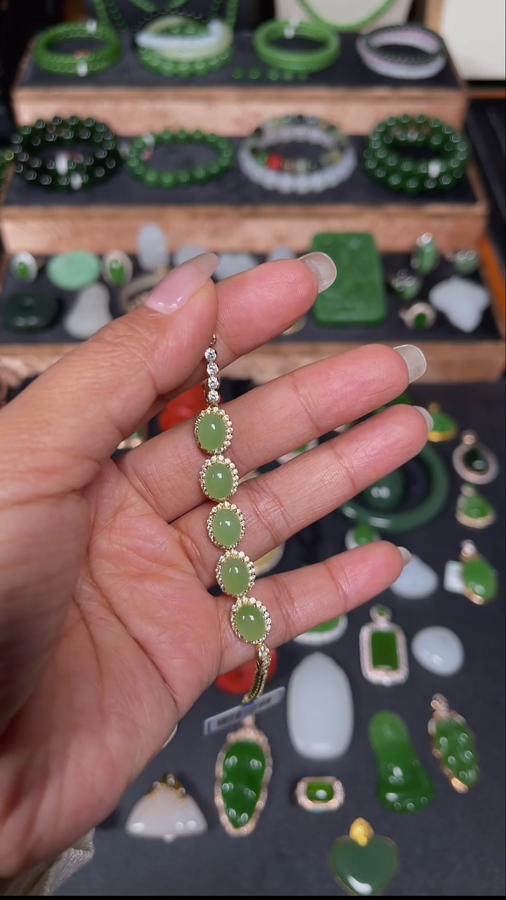 颈饰银S925镀金镶嵌和田玉苹果绿五福临门款手链