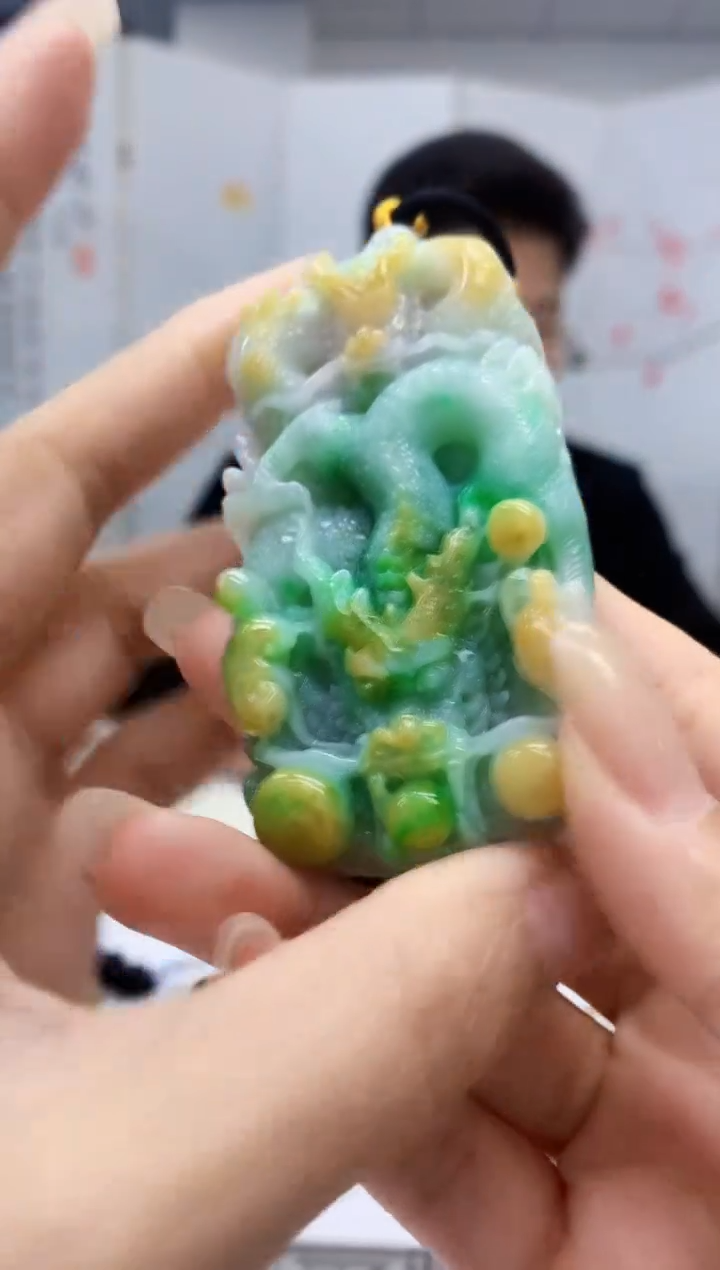 【闪购商品】定制翡翠未镶嵌4917lr-毛货挂件58