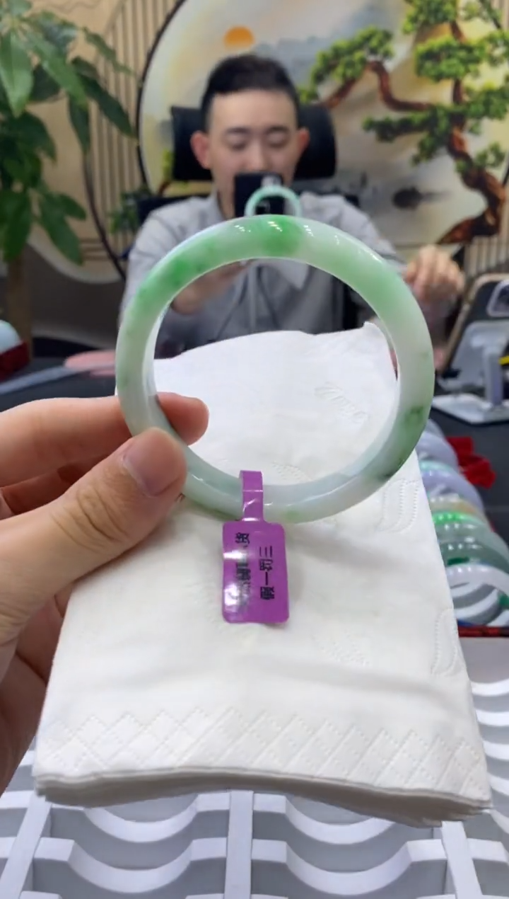未镶嵌手镯翡翠9075