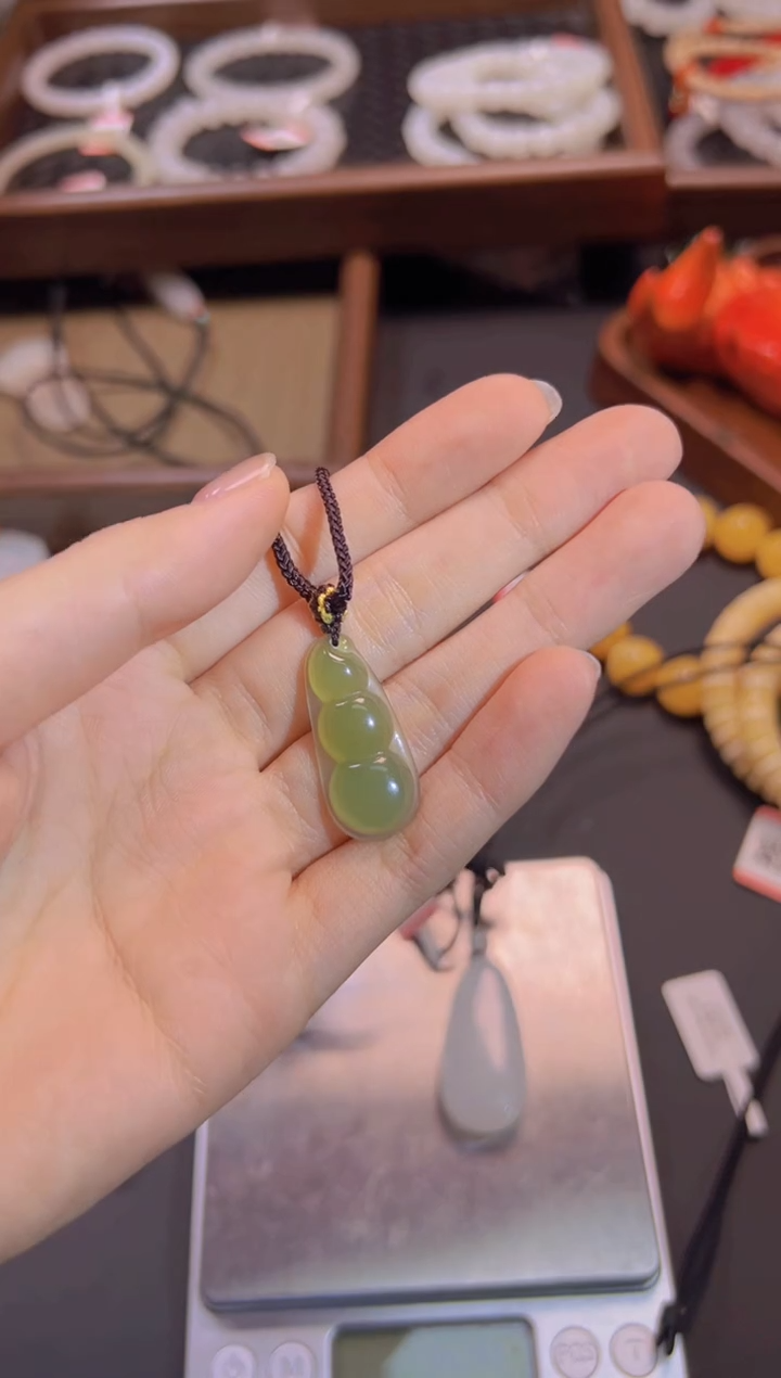 吊坠(不含链)未镶嵌和田玉HBHT000249