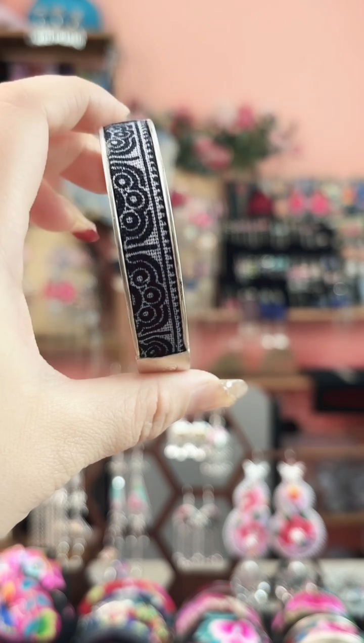 艺枝独绣手工饰品25