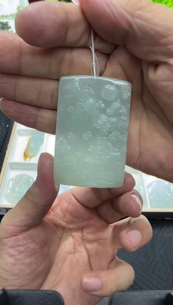 【闪购商品】翡翠未镶嵌挂件A货翡翠多样性孤品