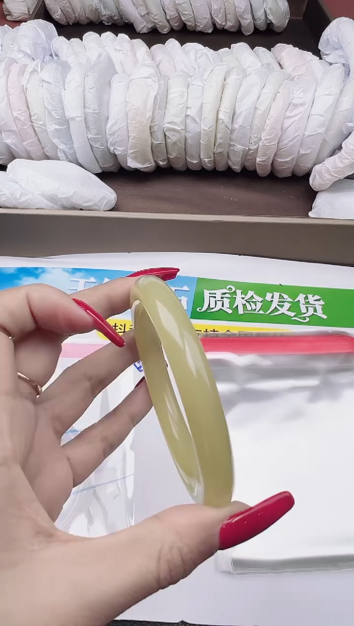未镶嵌手镯石英质玉圈口57 