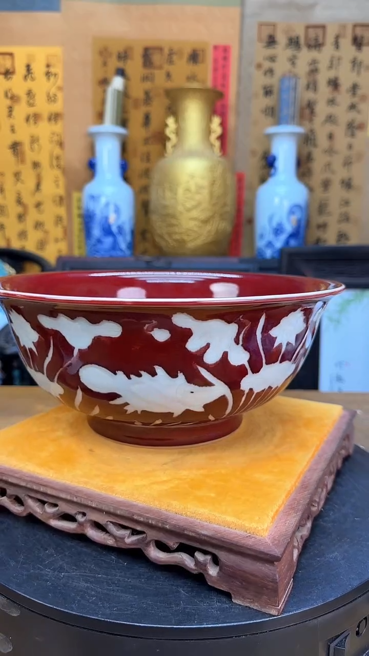 【闪购商品】瓶景德镇陶瓷祭红雕刻鱼碗