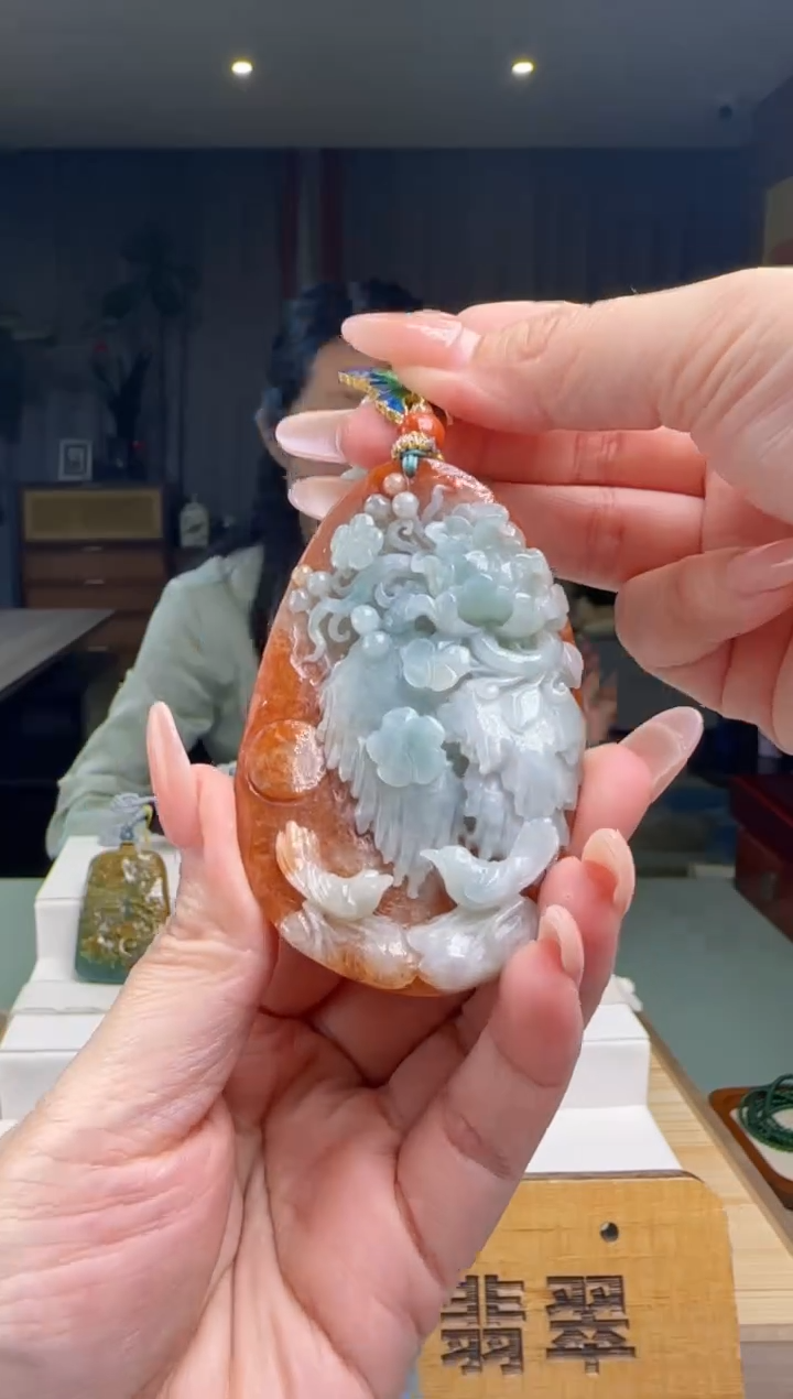 【闪购商品】翡翠吊坠(赠链)未镶嵌YJ@@WS1WX29208