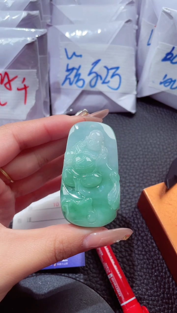 颈饰未镶嵌翡翠00000069