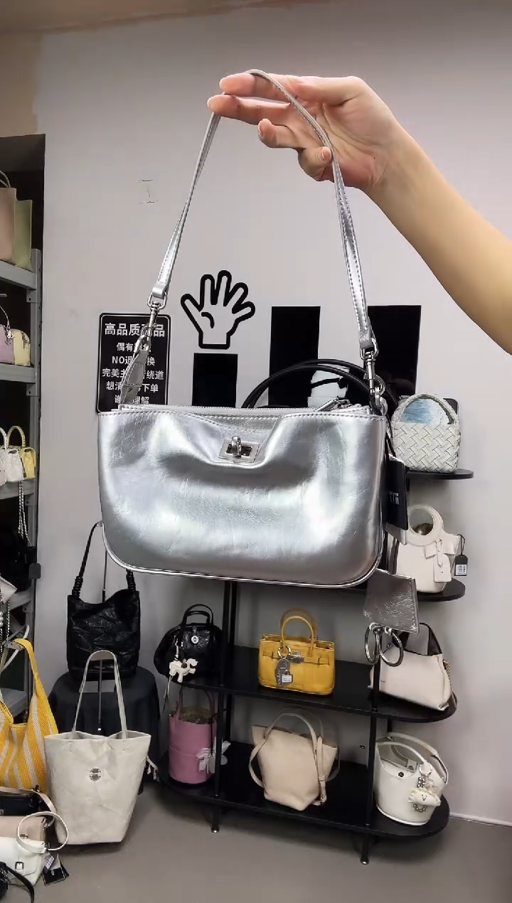 牛皮（革）彩汐小众女包编号：54