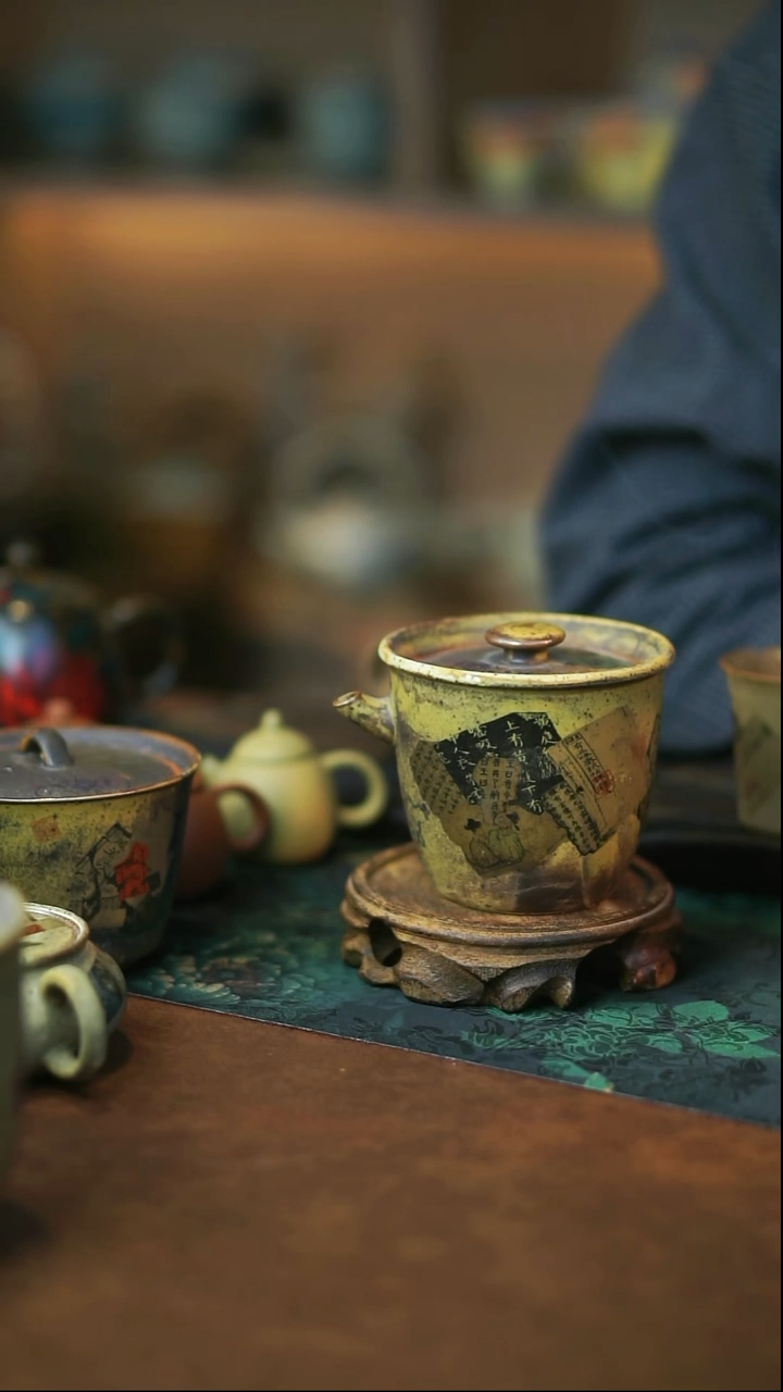 南****）茶壶一个-----------------