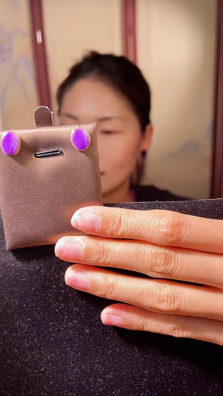 【闪购商品】苏纪石（舒俱来）耳钉18K金镶嵌