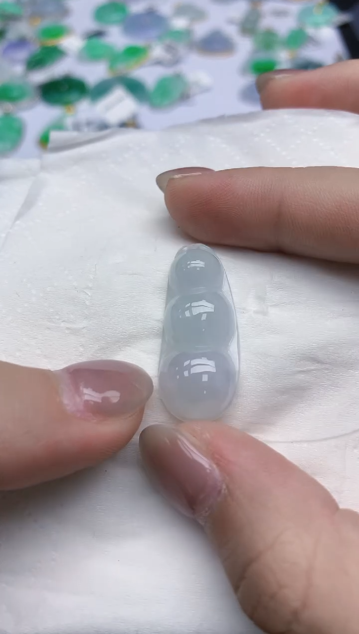 【闪购商品】翡翠颈饰未镶嵌天然翡翠A货