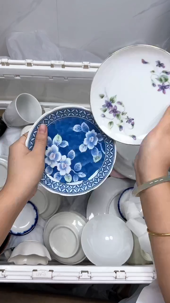 【闪购商品】1368回流瓷器默认微瑕，18.8包邮1