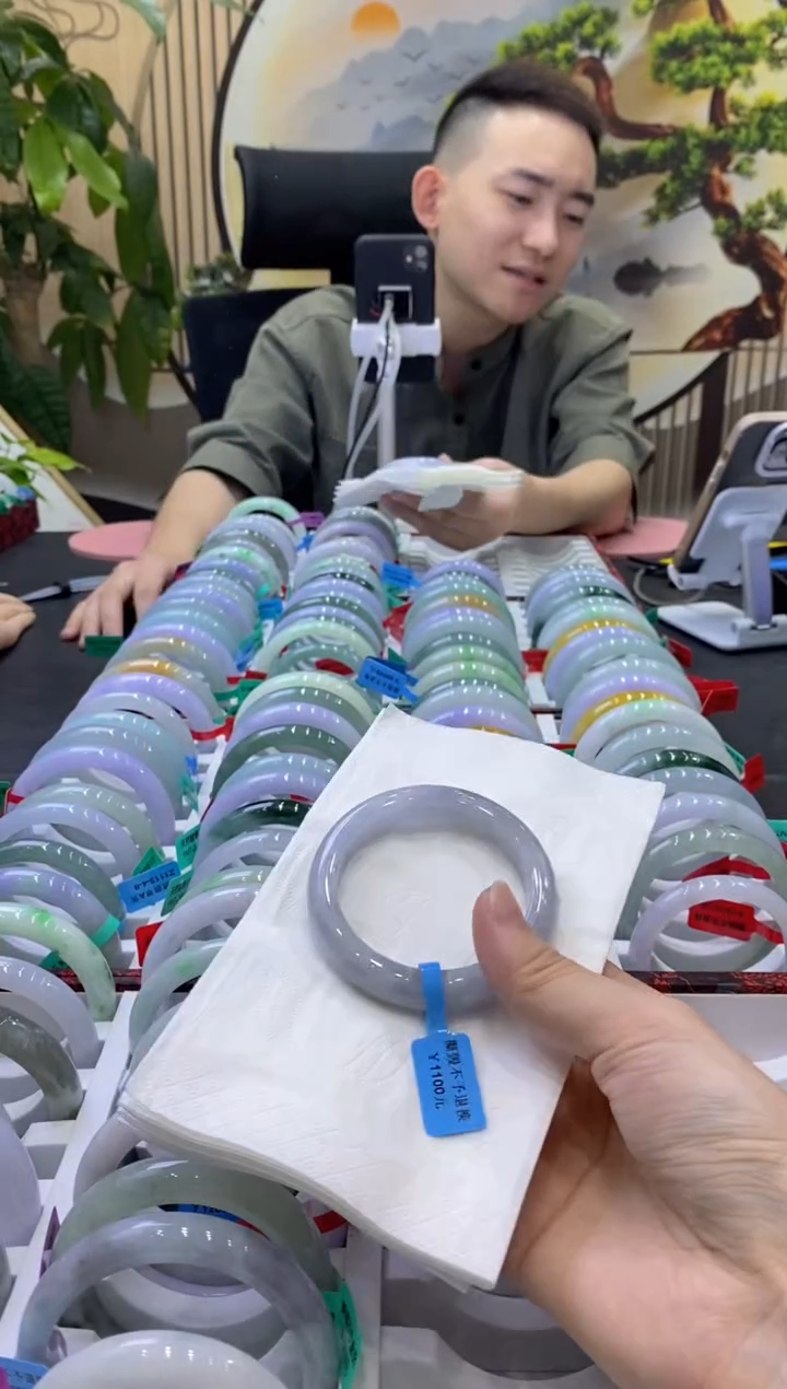 翡翠手镯未镶嵌773