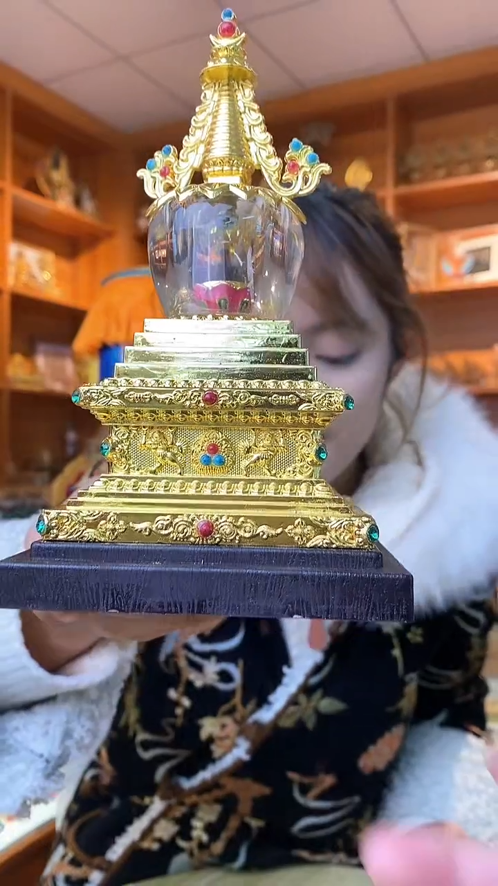 【闪购商品】泥塑释迦塔-与实物略有差异介意者慎拍