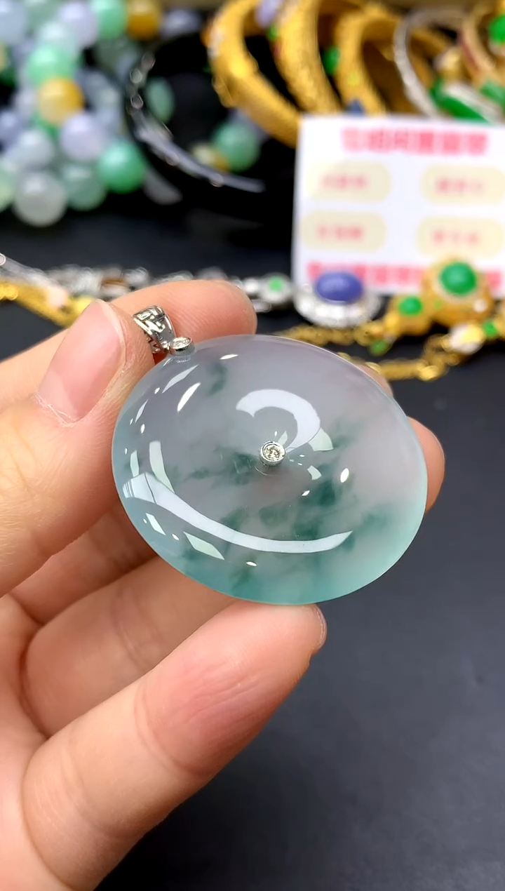 颈饰18K金镶嵌翡翠路***猪523-中国好珍宝