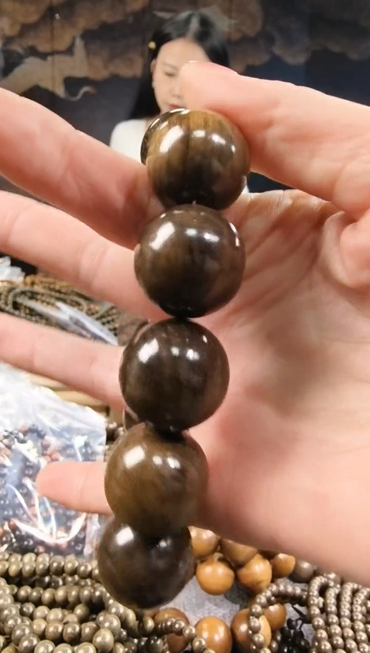 【闪购商品】金丝楠阴沉绿2.0手串