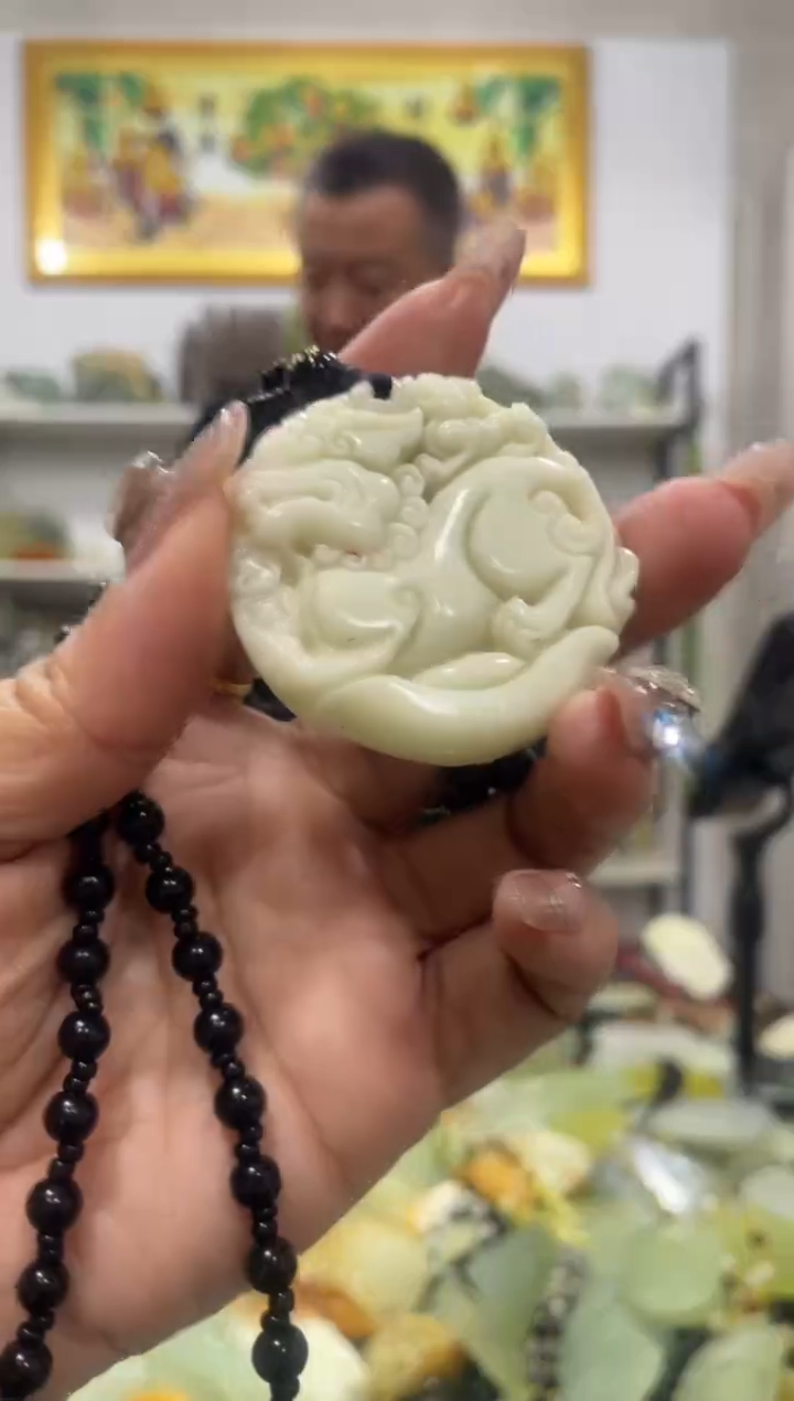 【闪购商品】岫玉吊坠未镶嵌             