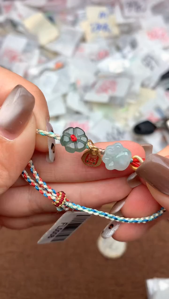 未镶嵌挂件翡翠—