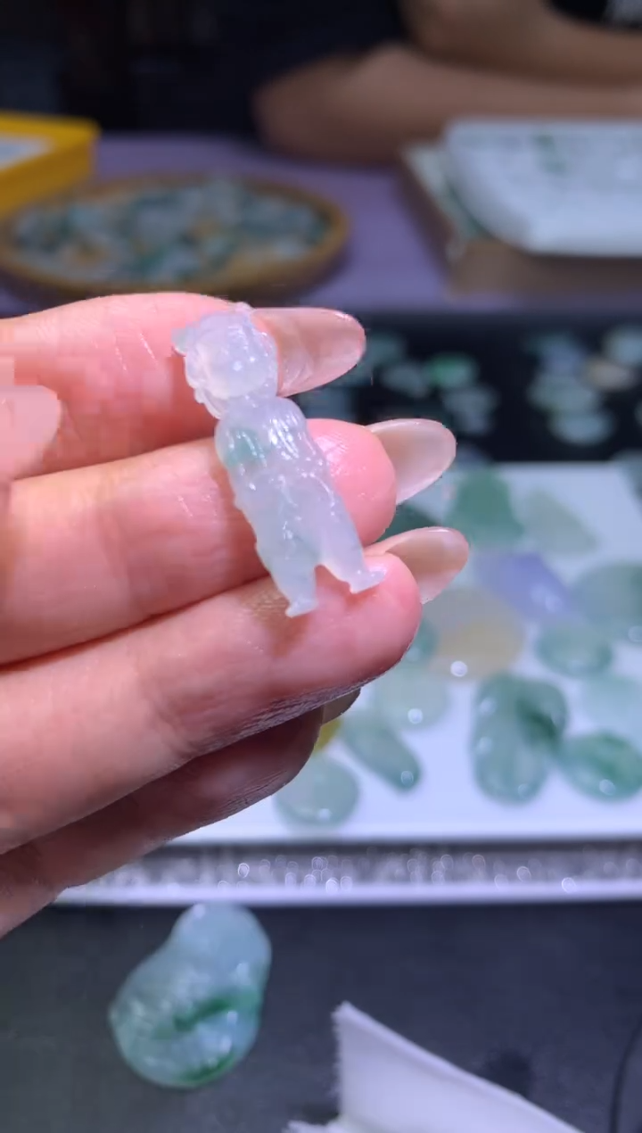 定制翡翠未镶嵌毛货