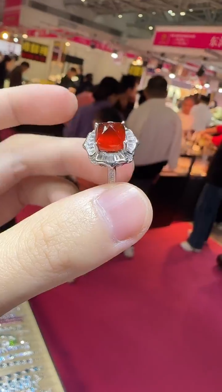 银S925镶嵌戒指石榴石（芬达石）9mm糖塔