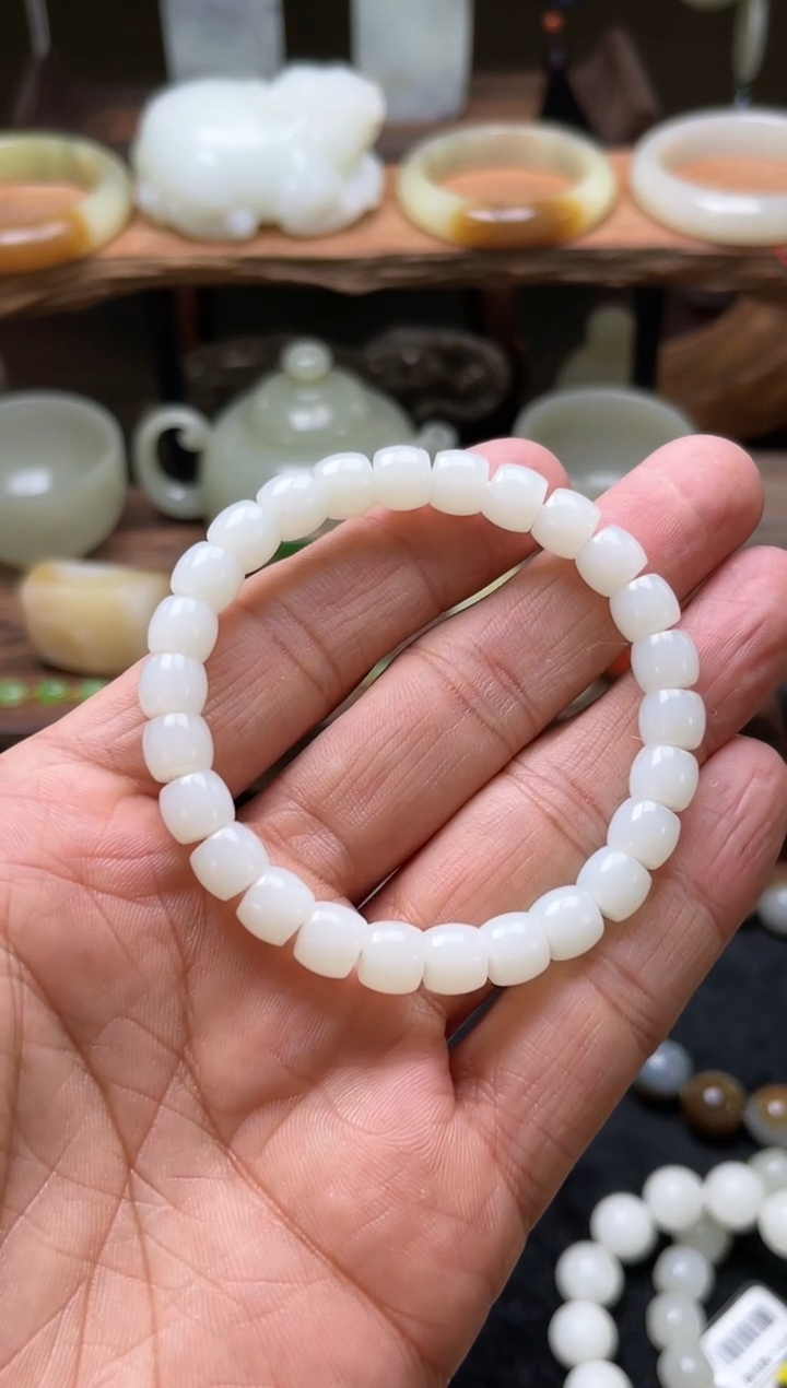 【闪购商品】和田玉手串未镶嵌卡8俄料白玉极限弧 多样性发一
