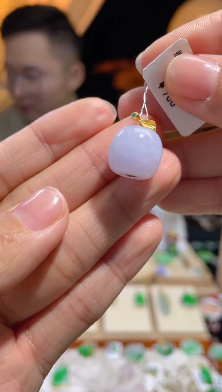 【闪购商品】翡翠颈饰18K金镶嵌假一赔三