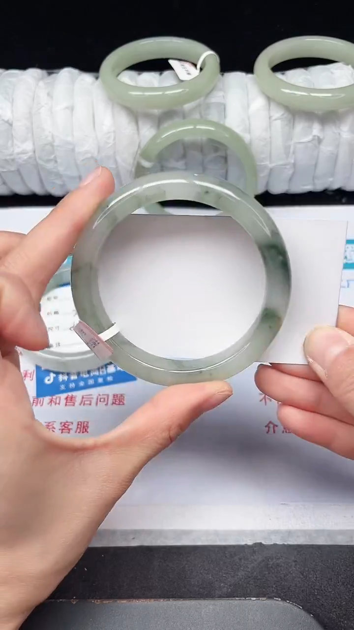 未镶嵌手镯石英质玉320-60/61