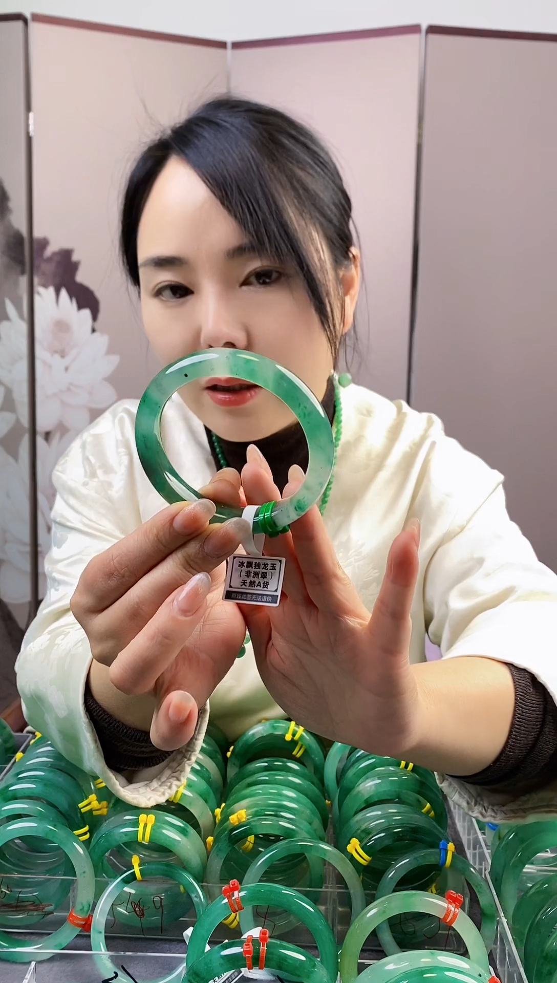 【闪购商品】石英质玉手镯未镶嵌4