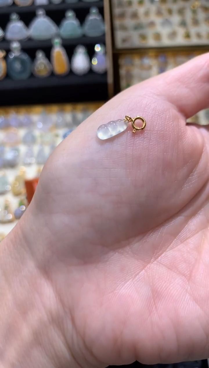 颈饰18K金镶嵌翡翠翡翠