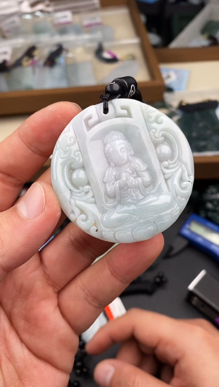 【闪购商品】翡翠颈饰未镶嵌  天然翡翠，一物一图